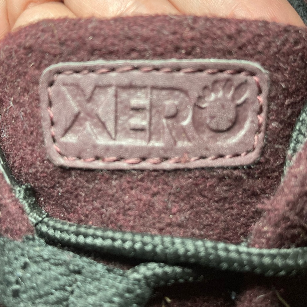 Xero Womens burgundy shoes! - Picture 7 of 12